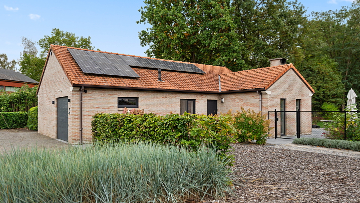 Landhuis alles gelijkvloers van 150m² op 19 are<br>3 slaapkamers, garage